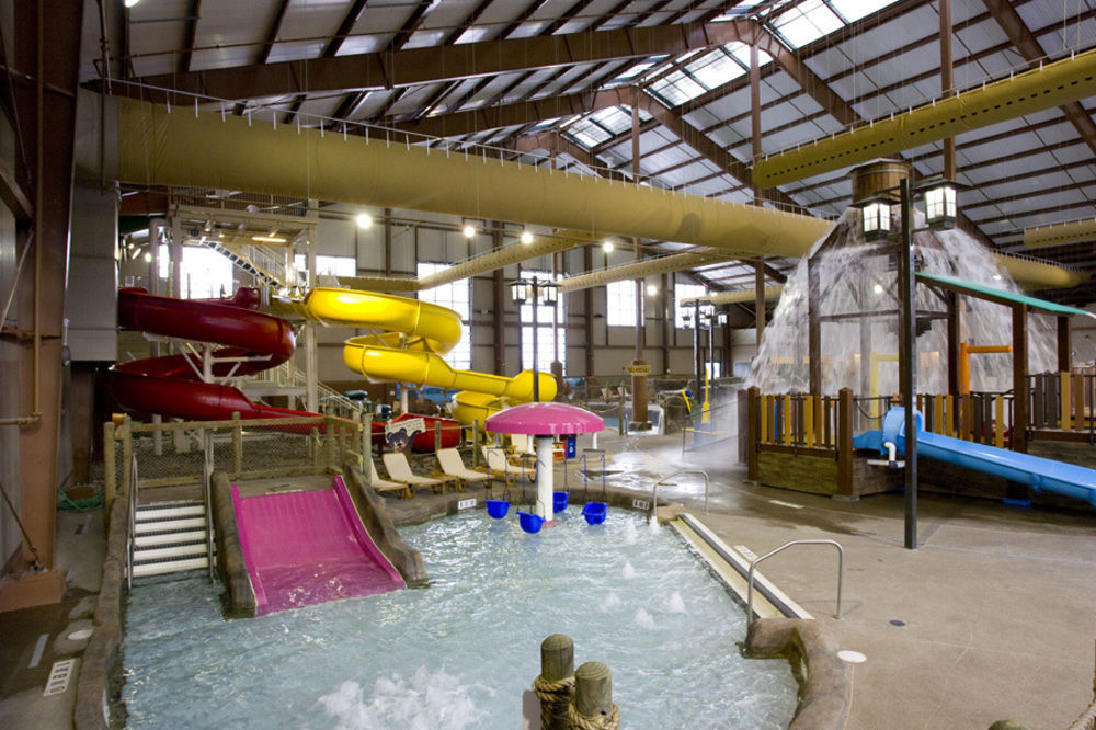 Hope Lake Lodge & Indoor Waterpark Cortland Exterior foto