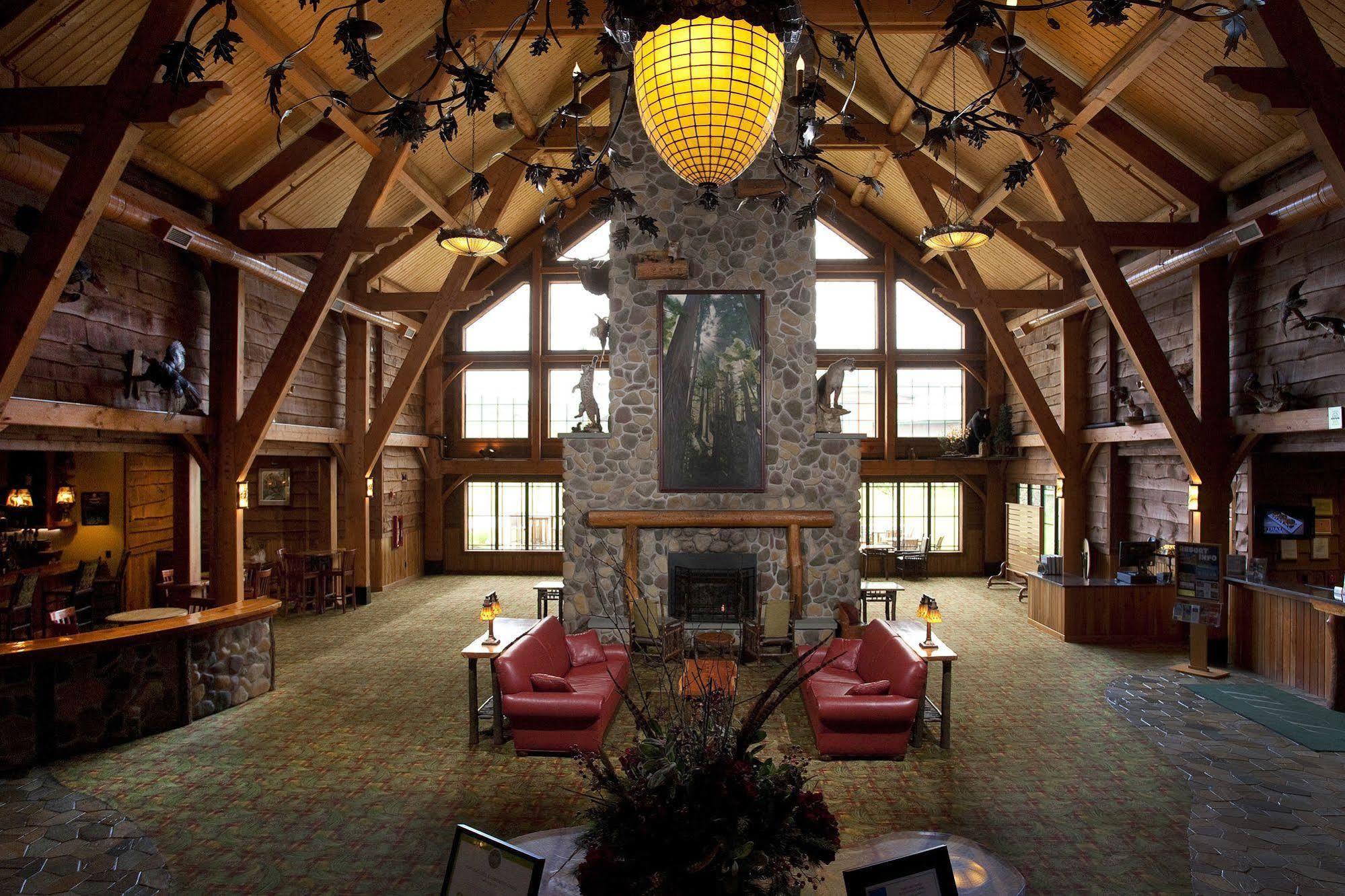 Hope Lake Lodge & Indoor Waterpark Cortland Exterior foto